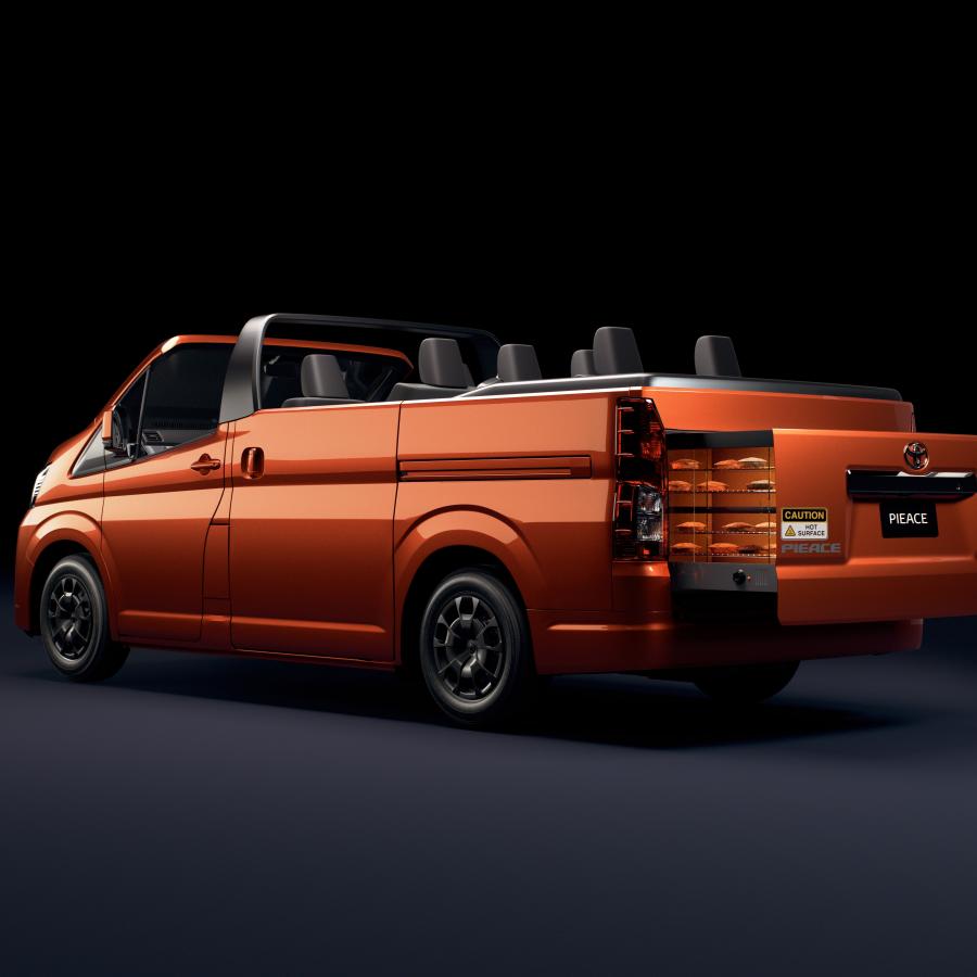 Toyota HiAce Pieace Convertible 2019 года  (фото 3 из 4)